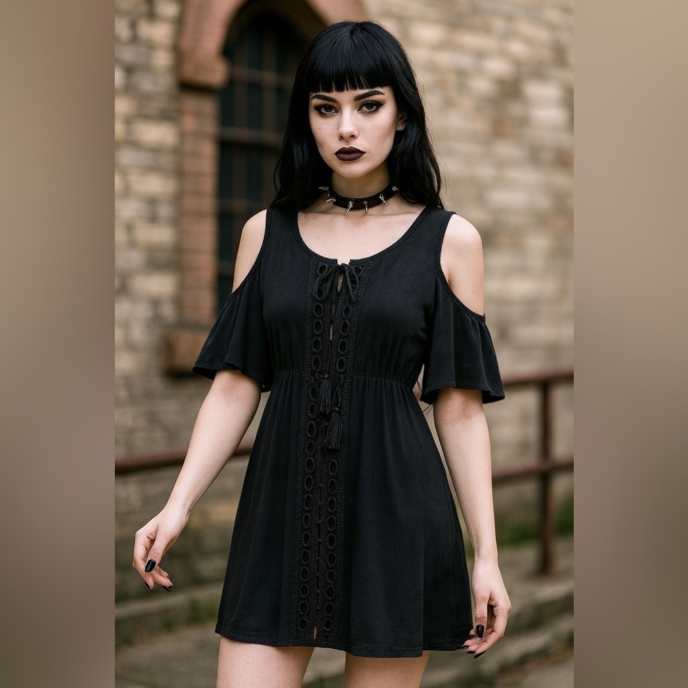 Anthropologie Paper Crane Black Cold Shoulder Dress Women’s Boho Tassel Lace Up